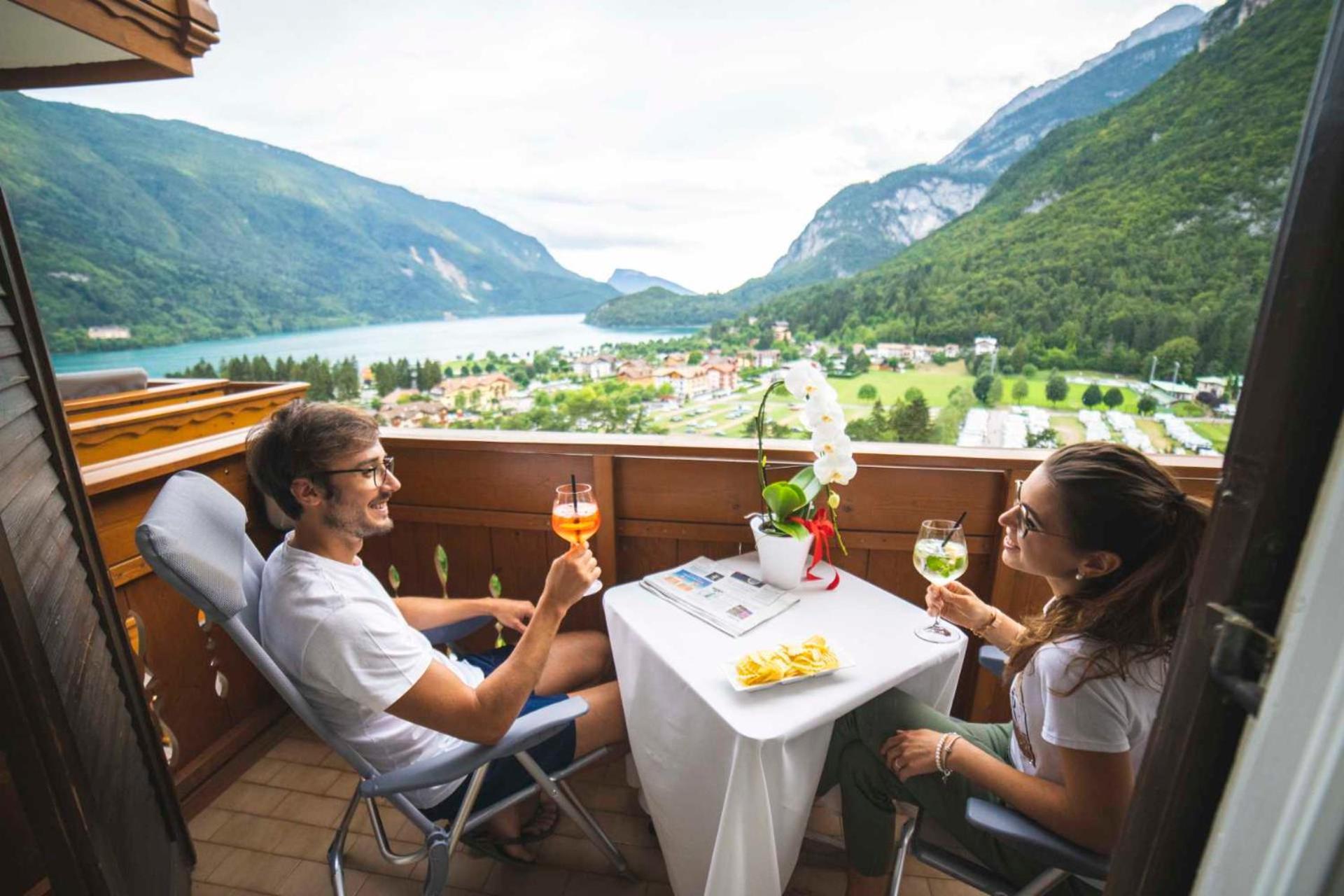 Hotel Olympia Molveno Buitenkant foto